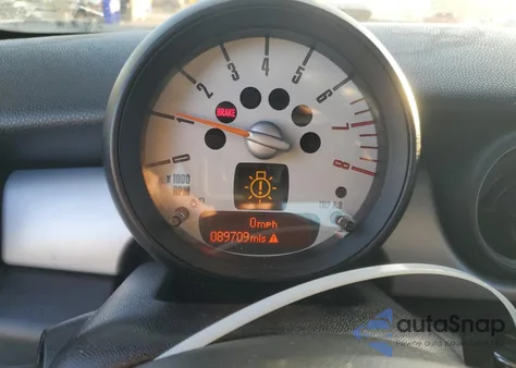 2013 Mini Cooper z USA, uszkodzony, nr VIN WMWSU3C52DT371751